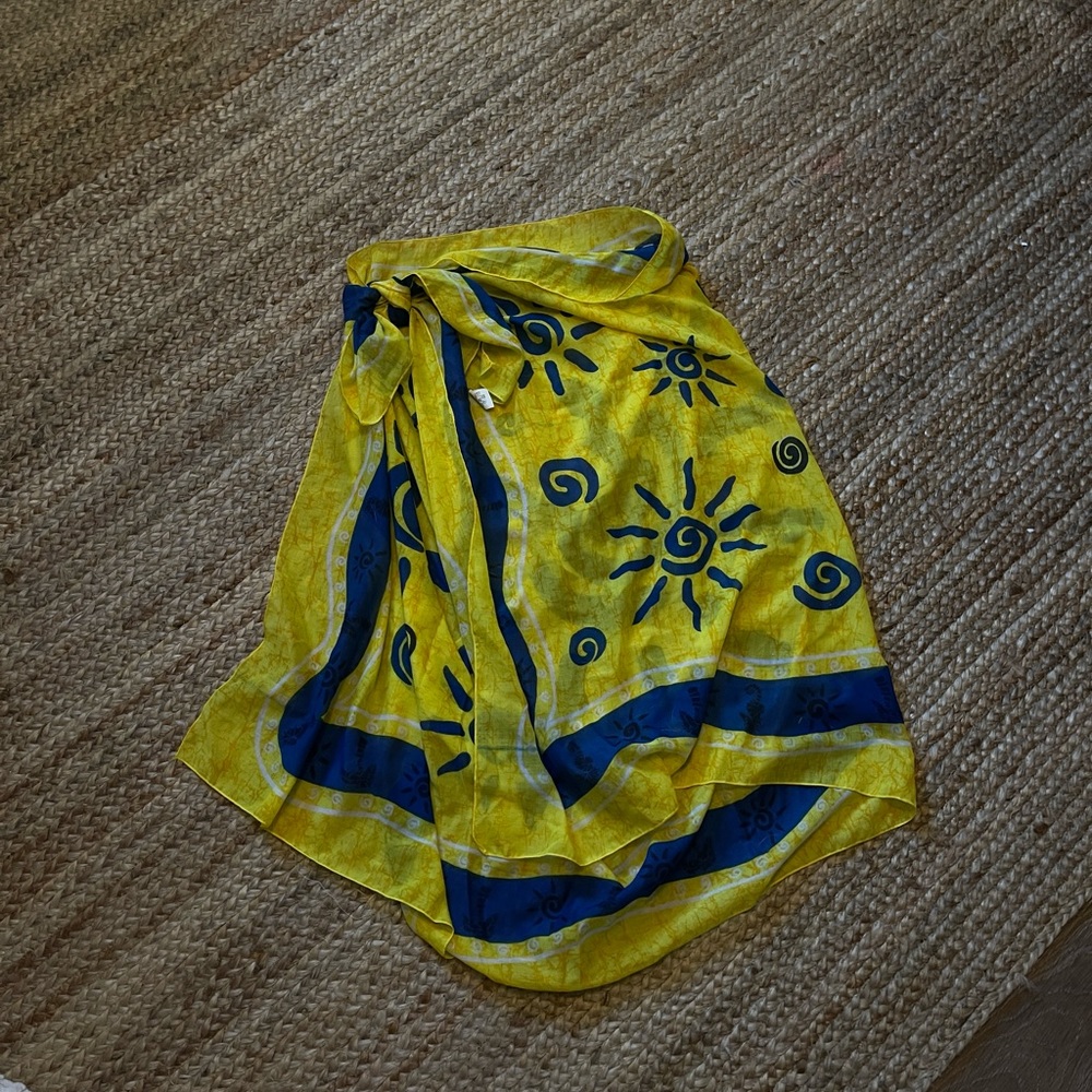 sunshine sarong - Picture 4 of 4
